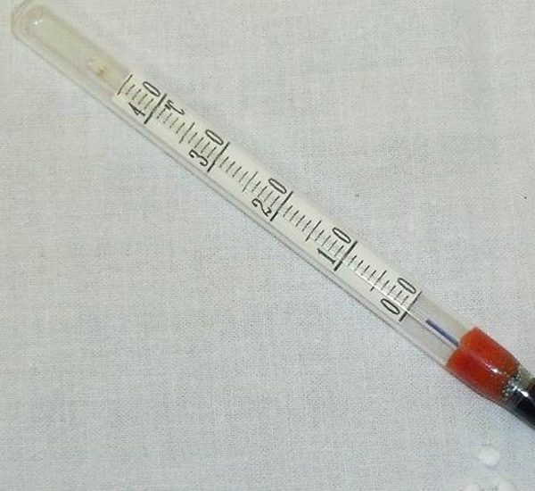 Thermometer met alcohol  -10 tot +  40  drijvend